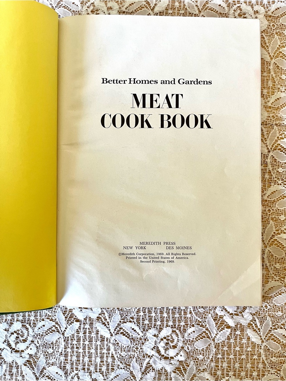 1969 Better Homes and Garden Meat Cookbook Hardcover - Picture 4 of 8